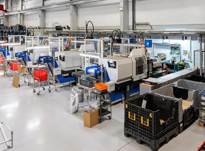 plastic molding companies